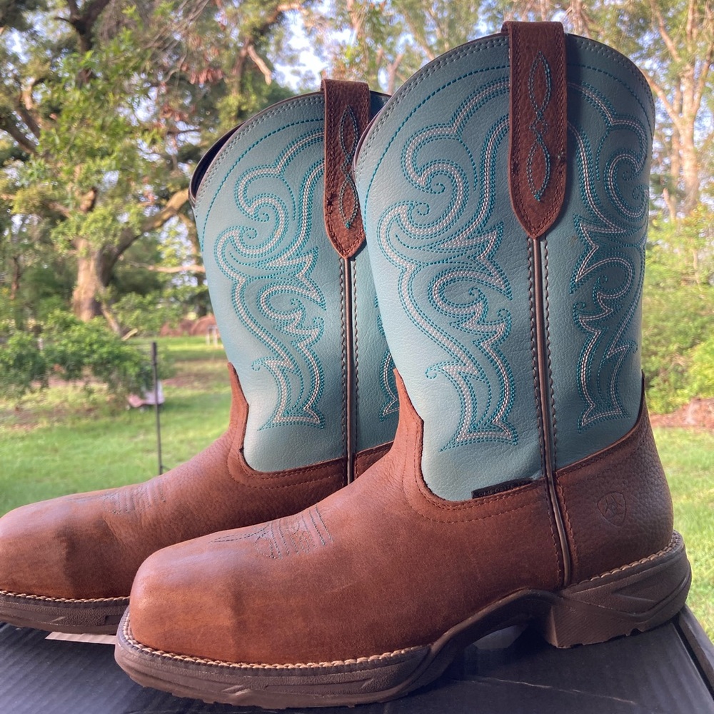 Women’s work boots
